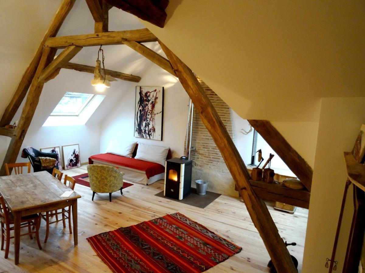 L'Escalier Des Reves Bed and Breakfast Saint-Sauveur-en-Puisaye Exteriör bild