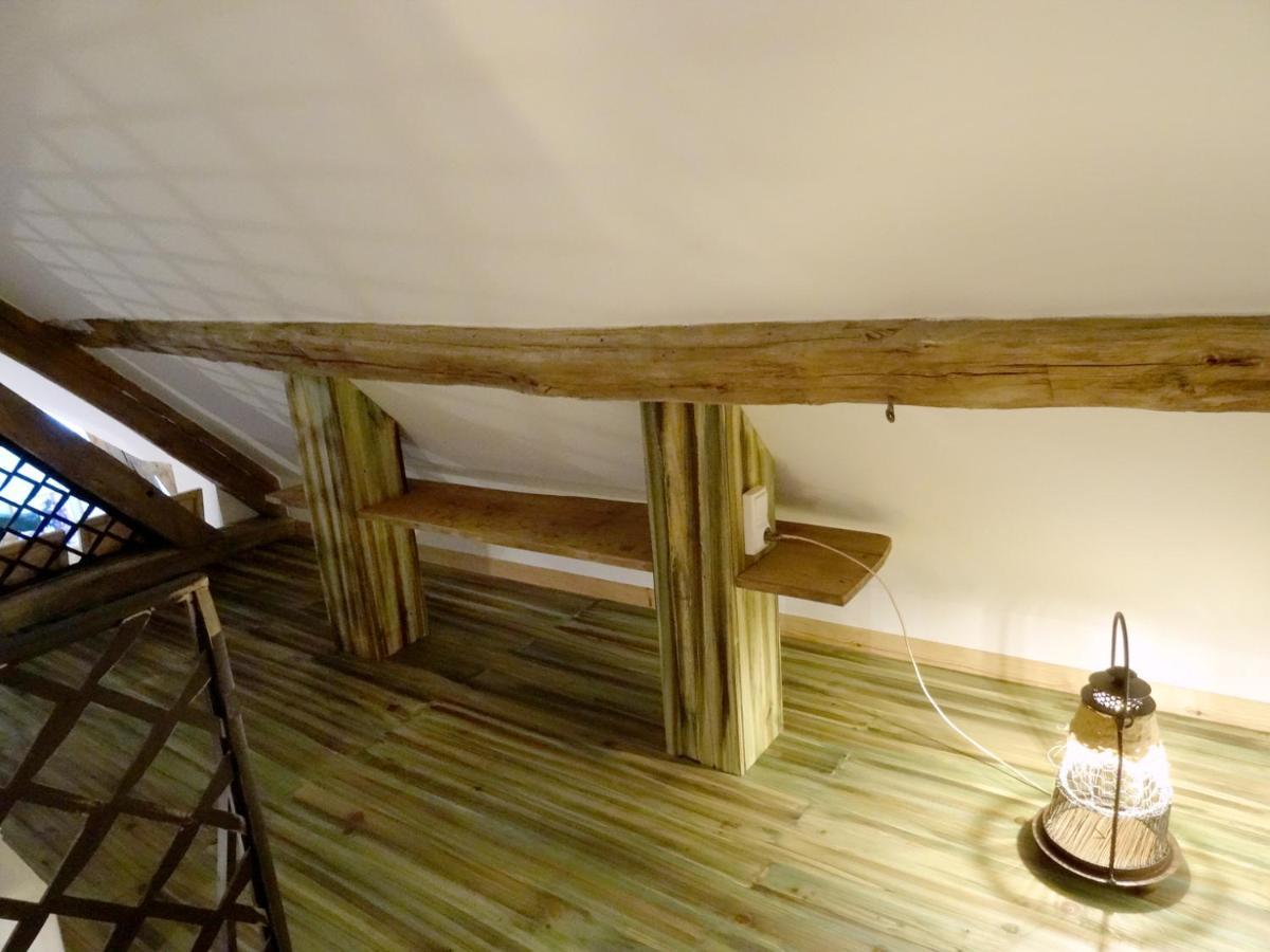 L'Escalier Des Reves Bed and Breakfast Saint-Sauveur-en-Puisaye Exteriör bild