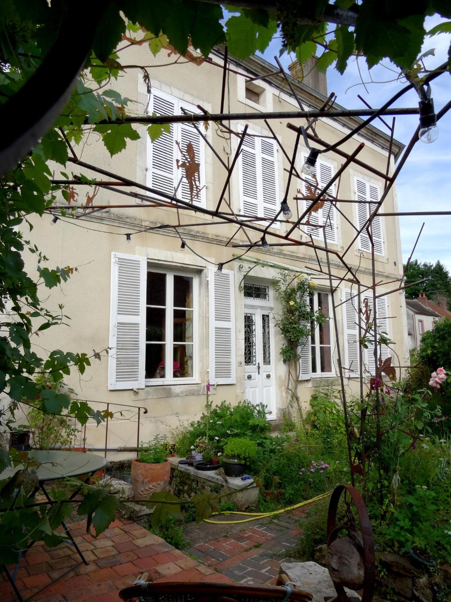 L'Escalier Des Reves Bed and Breakfast Saint-Sauveur-en-Puisaye Exteriör bild